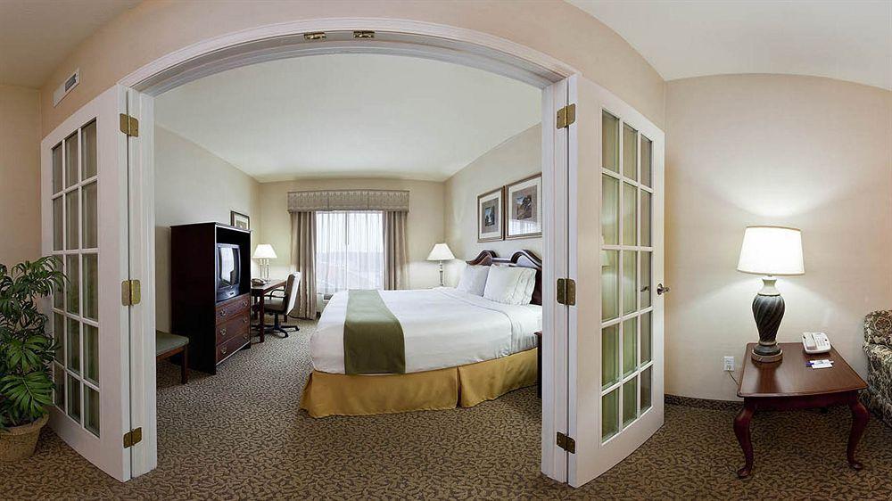 Holiday Inn Express Hotel And Suites Conroe By Ihg Eksteriør billede